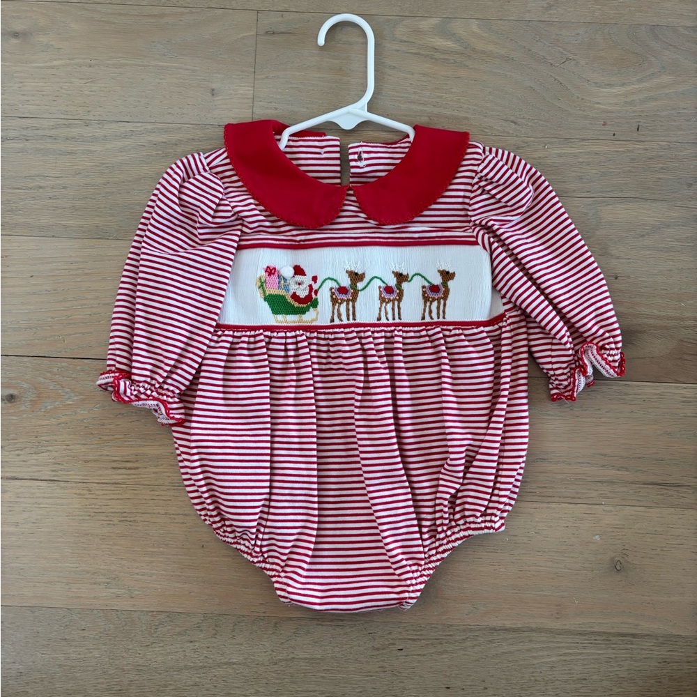 Stitchy Fish Christmas bubble romper size 6-9 month